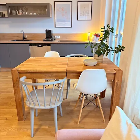 Moderner Komfort Am Berliner Stadtrand In Schoeneiche