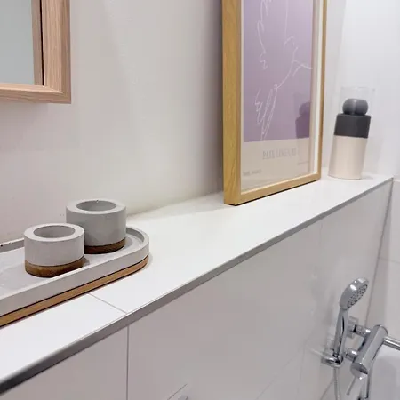 Moderner Komfort Am Berliner Stadtrand In Schoeneiche Apartamento