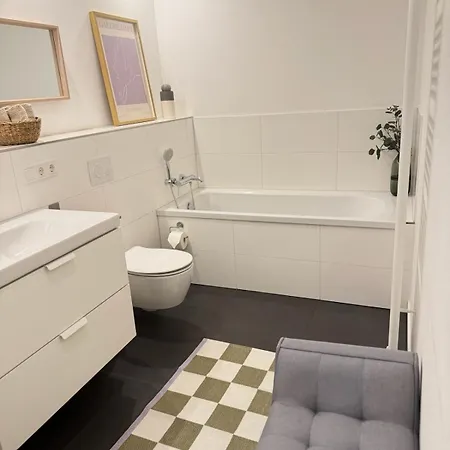 Moderner Komfort Am Berliner Stadtrand In Schoeneiche * Berlín